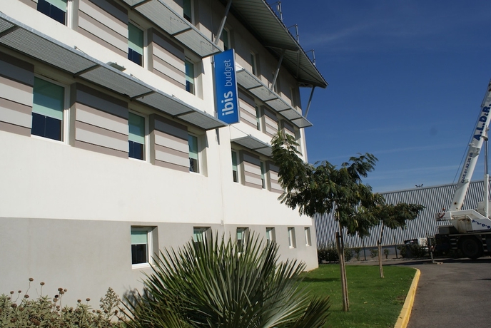 Imagen de los exteriores del Hotel Ibis Budget Carcassonne Aéroport. Foto 16
