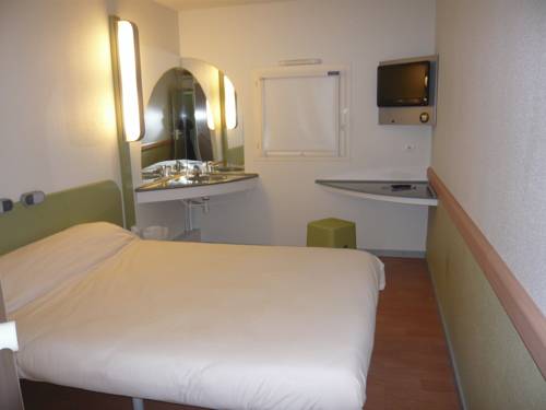 Imagen de la habitación del Hotel Ibis Budget Carcassonne-la Cité. Foto 12