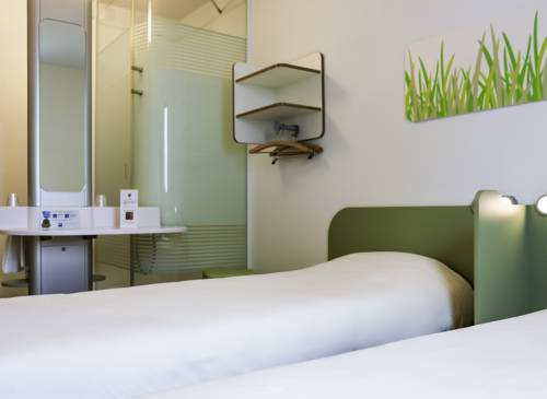 Imagen de la habitación del Hotel Ibis Budget Castelnaudary. Foto 13