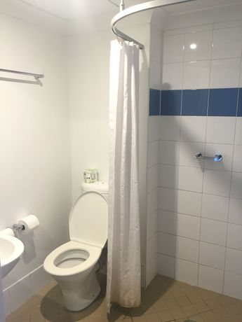 Imagen del bar/restaurante del Hotel Ibis Budget Casula Liverpool. Foto 2