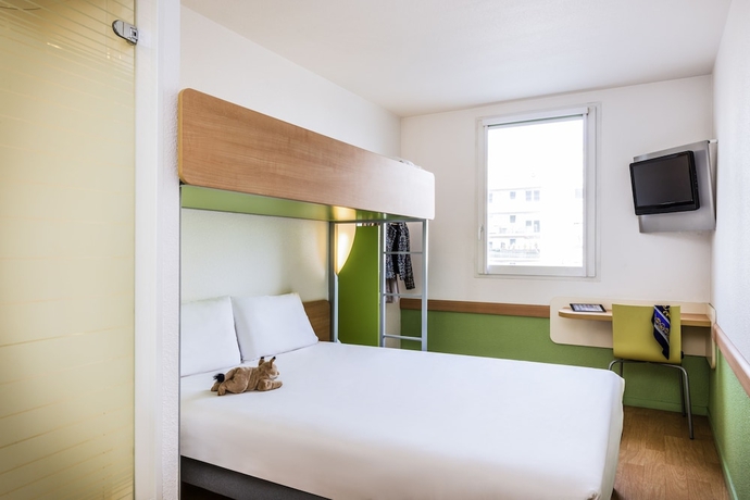 Imagen de la habitación del Hotel Ibis Budget Cavaillon. Foto 9