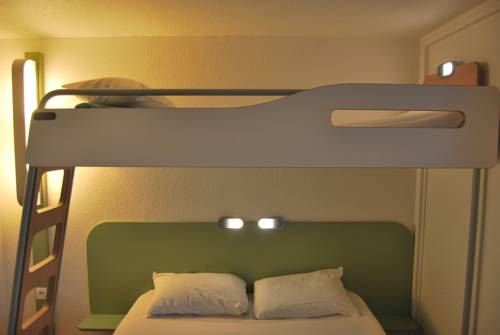 Imagen de la habitación del Hotel Ibis Budget Chambourcy Saint Germain. Foto 2