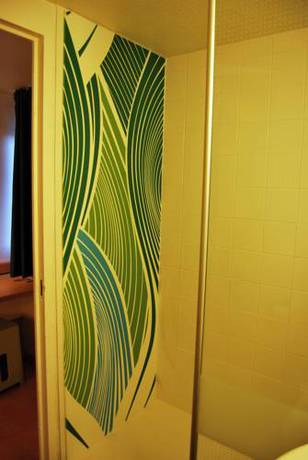 Imagen de la habitación del Hotel Ibis Budget Chambourcy Saint Germain. Foto 4