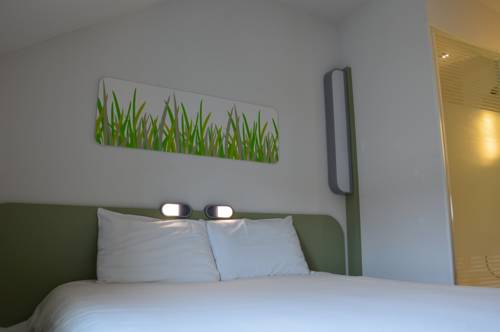 Imagen de la habitación del Hotel Ibis Budget Cholet Centre. Foto 7