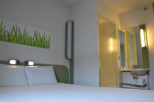 Imagen de la habitación del Hotel Ibis Budget Cholet Centre. Foto 8
