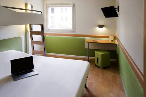 Imagen de la habitación del Hotel Ibis Budget Cholet Centre. Foto 9