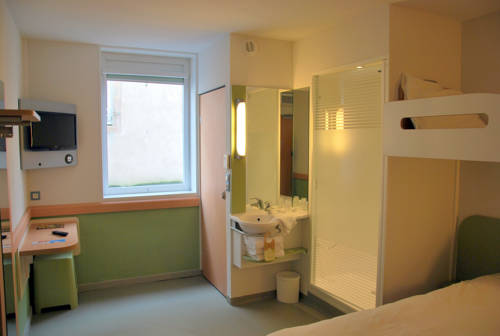 Imagen de la habitación del Hotel Ibis Budget Cholet Centre. Foto 10