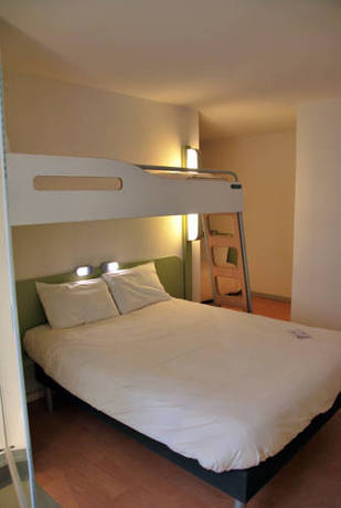 Imagen de la habitación del Hotel Ibis Budget Cholet Centre. Foto 11