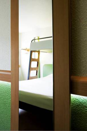 Imagen de la habitación del Hotel Ibis Budget Cholet Centre. Foto 13