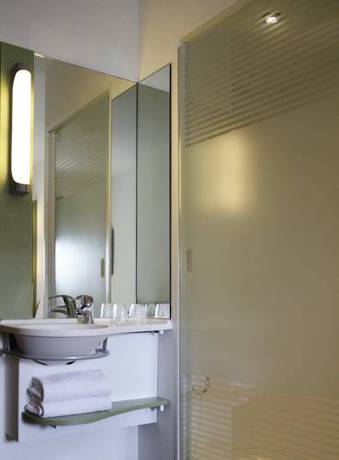 Imagen de la habitación del Hotel Ibis Budget Cholet Centre. Foto 14