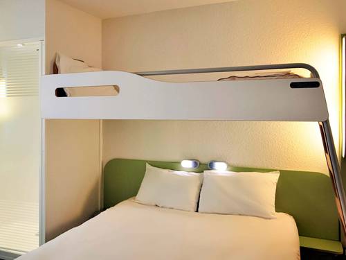 Imagen de la habitación del Hotel Ibis Budget Cholet Centre. Foto 16