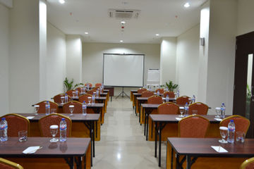 Imagen de los interiores del Hotel Ibis Budget Cikarang Festival. Foto 6
