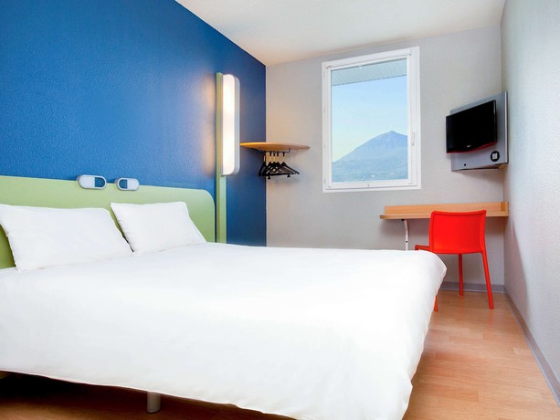 Imagen de la habitación del Hotel Ibis Budget Clermont-ferrand Nord Riom. Foto 10