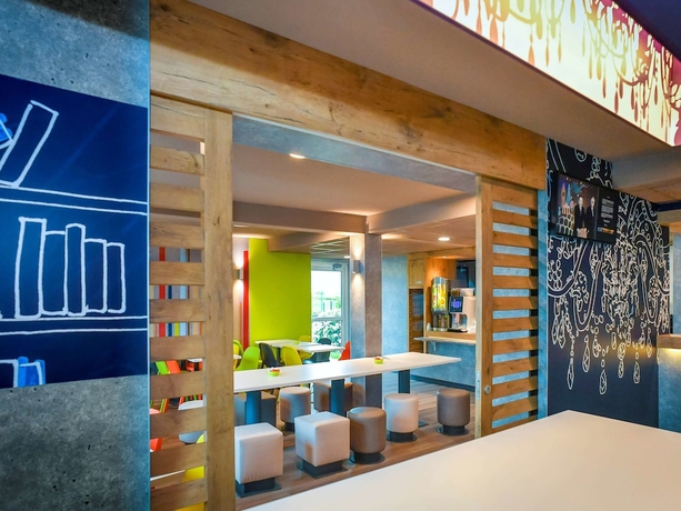 Imagen de los interiores del Hotel Ibis Budget Coutances. Foto 19