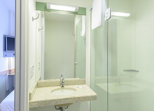 Imagen de la habitación del Hotel Ibis Budget Curitiba Aeroporto. Foto 15