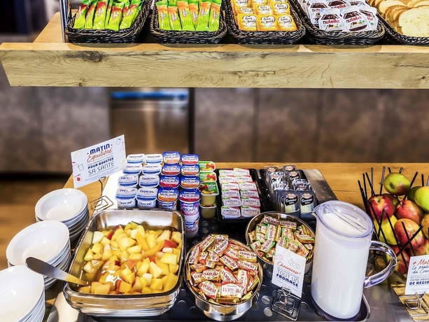 Imagen del bar/restaurante del Hotel Ibis Budget Dieppe Centre Port. Foto 6