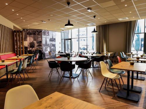 Imagen del bar/restaurante del Hotel Ibis Budget Dijon Centre Clemenceau. Foto 3