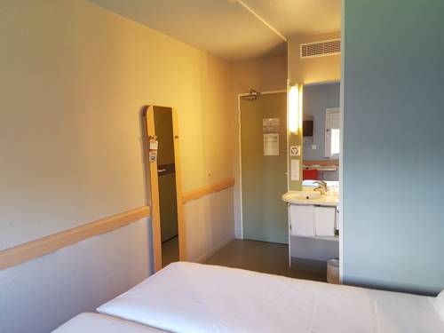 Imagen de la habitación del Hotel Ibis Budget Dole. Foto 11