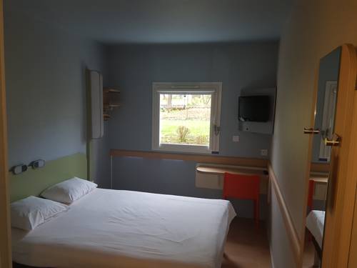 Imagen de la habitación del Hotel Ibis Budget Dole. Foto 15