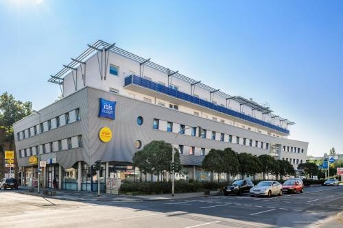 Imagen general del Hotel Ibis Budget Duisburg City Am Innenhafen. Foto 2