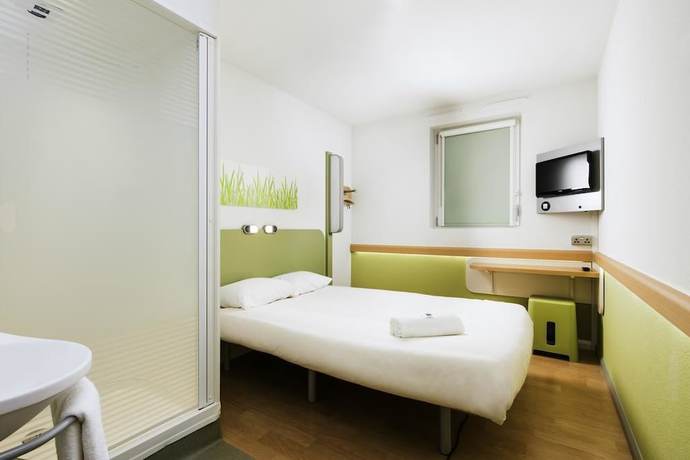 Imagen de la habitación del Hotel Ibis Budget Edinburgh Park. Foto 15