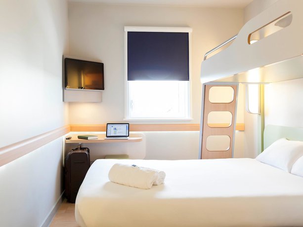 Imagen de la habitación del Hotel Ibis Budget Edinburgh Park. Foto 16