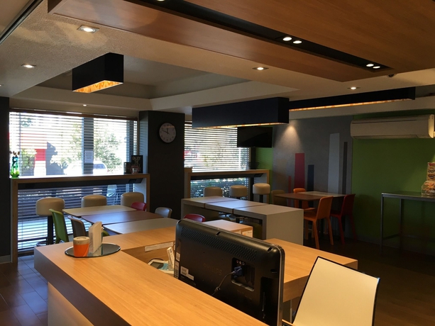 Imagen de los interiores del Hotel Ibis Budget Enfield. Foto 16