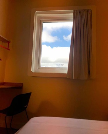 Imagen de la habitación del Hotel Ibis Budget Farroupilha. Foto 6