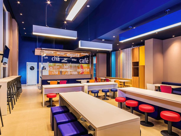 Imagen del bar/restaurante del Hotel Ibis Budget Fortaleza Praia De Iracema. Foto 5