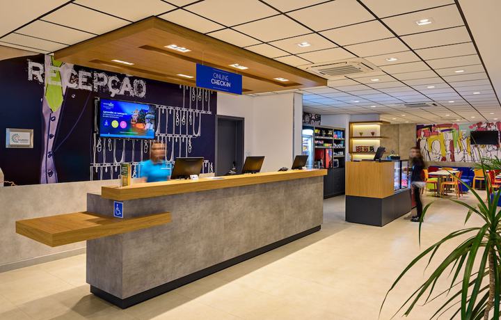 Imagen de los interiores del Hotel Ibis Budget Foz Do Iguacu. Foto 19