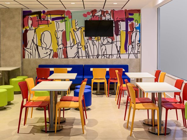 Imagen del bar/restaurante del Hotel Ibis Budget Foz Do Iguacu. Foto 4