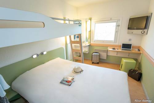 Imagen de la habitación del Hotel Ibis Budget Fréjus Saint-raphaël Capitou A8. Foto 10