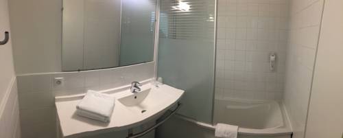 Imagen de la habitación del Hotel Ibis Budget Fréjus Saint-raphaël Centre Et Plage. Foto 12