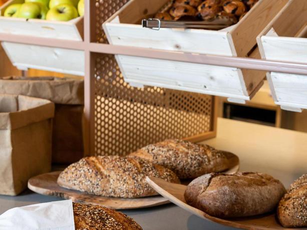 Imagen del bar/restaurante del Hotel Ibis Budget Gent Centrum Dampoort. Foto 2