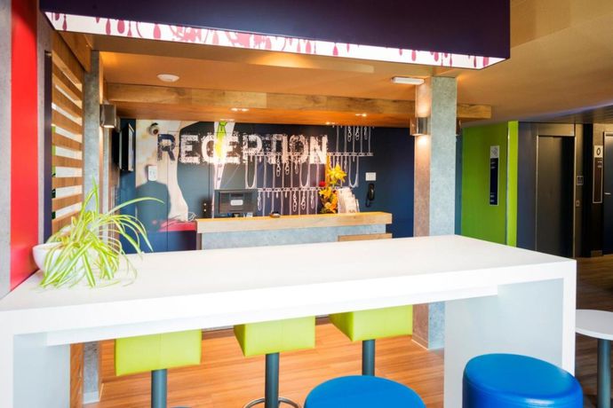 Imagen de los interiores del Hotel Ibis Budget Granville. Foto 13