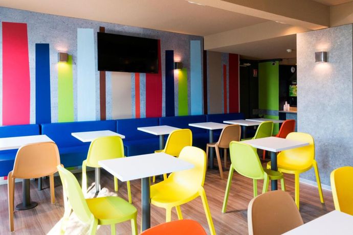 Imagen de los interiores del Hotel Ibis Budget Granville. Foto 20