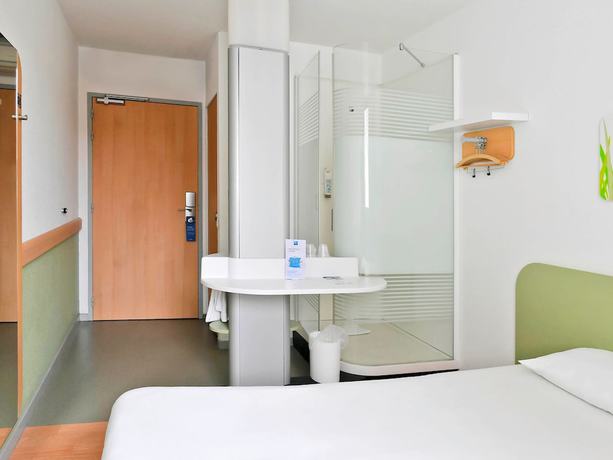 Imagen de la habitación del Hotel Ibis Budget Grenoble Sud Seyssins. Foto 6