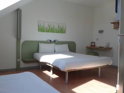 Imagen de la habitación del Hotel Ibis Budget Grenoble Voreppe. Foto 5