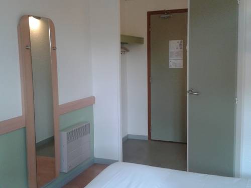 Imagen de la habitación del Hotel Ibis Budget Grenoble Voreppe. Foto 14