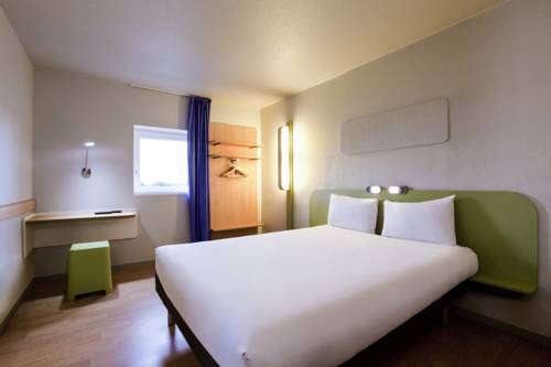 Imagen de la habitación del Hotel Ibis Budget Grigny Centre. Foto 7