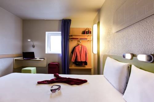 Imagen de la habitación del Hotel Ibis Budget Grigny Centre. Foto 8