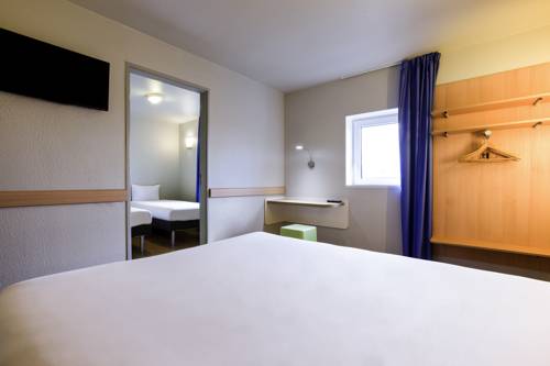 Imagen de la habitación del Hotel Ibis Budget Grigny Centre. Foto 10
