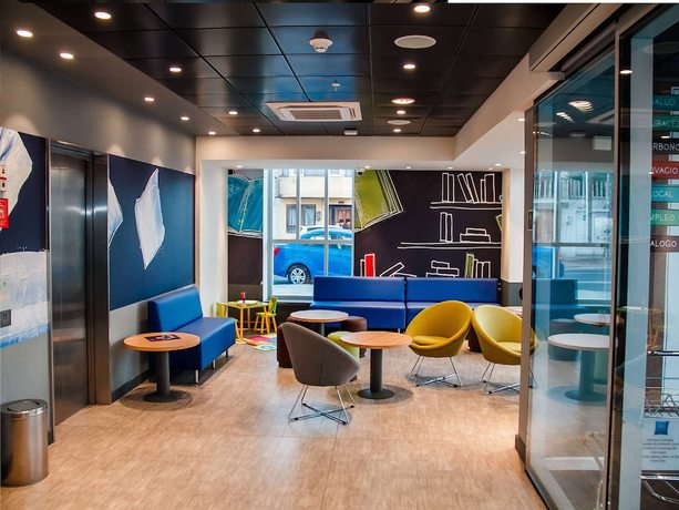 Imagen de los interiores del Hotel Ibis Budget Iquique. Foto 16