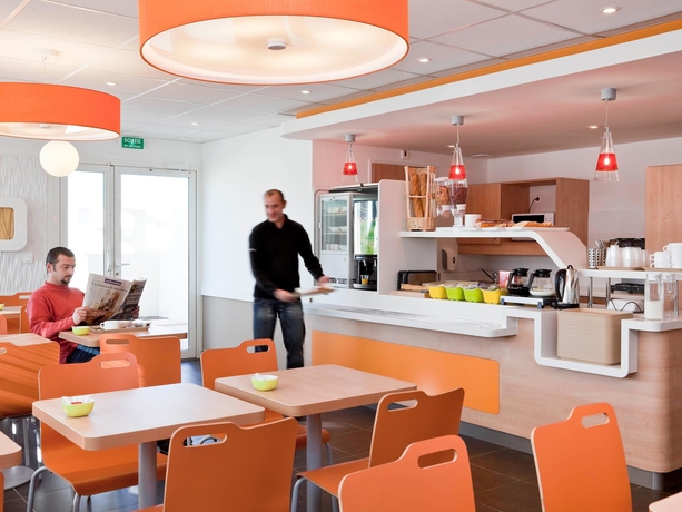 Imagen del bar/restaurante del Hotel Ibis Budget Istres Trigance. Foto 5