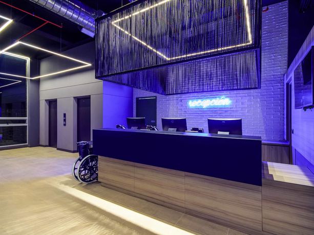 Imagen de los interiores del Hotel Ibis Budget Itagui. Foto 11