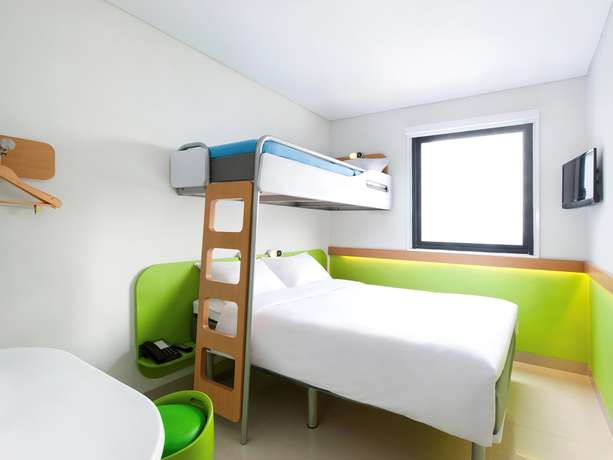 Imagen de la habitación del Hotel Ibis Budget Jakarta Daan Mogot - Chse Certified. Foto 7
