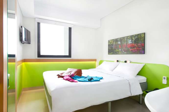 Imagen de la habitación del Hotel Ibis Budget Jakarta Daan Mogot - Chse Certified. Foto 8