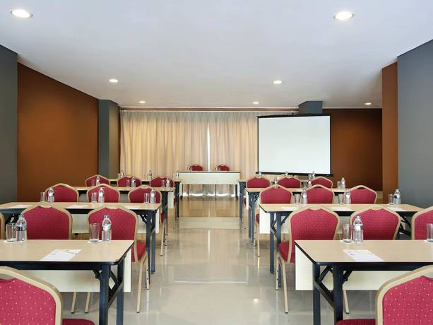 Imagen de los interiores del Hotel Ibis Budget Jakarta Daan Mogot - Chse Certified. Foto 15