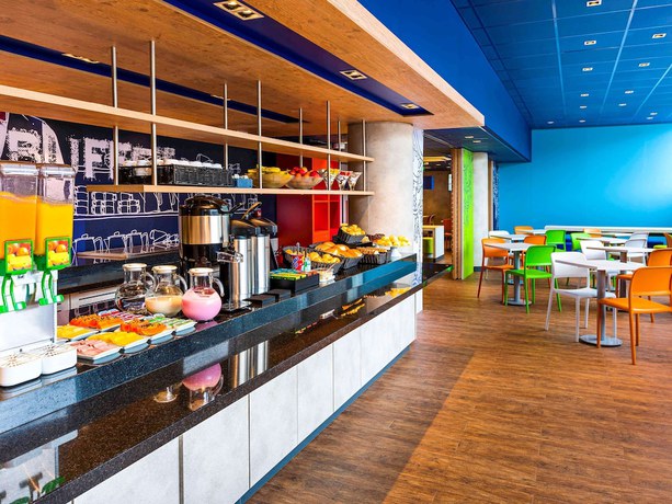 Imagen del bar/restaurante del Hotel Ibis Budget Jundiai Shopping. Foto 7