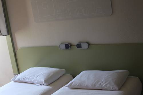 Imagen de la habitación del Hotel Ibis Budget Laval. Foto 7